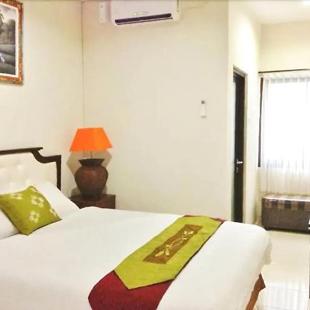 Tuban Torres Accommodation Kuta  Exterior photo
