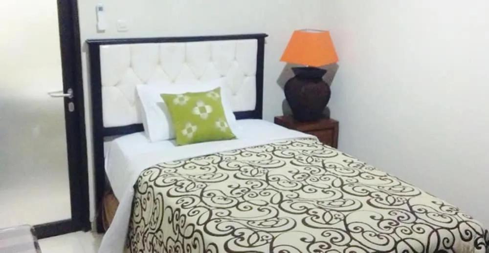 Tuban Torres Accommodation Kuta  Exterior photo